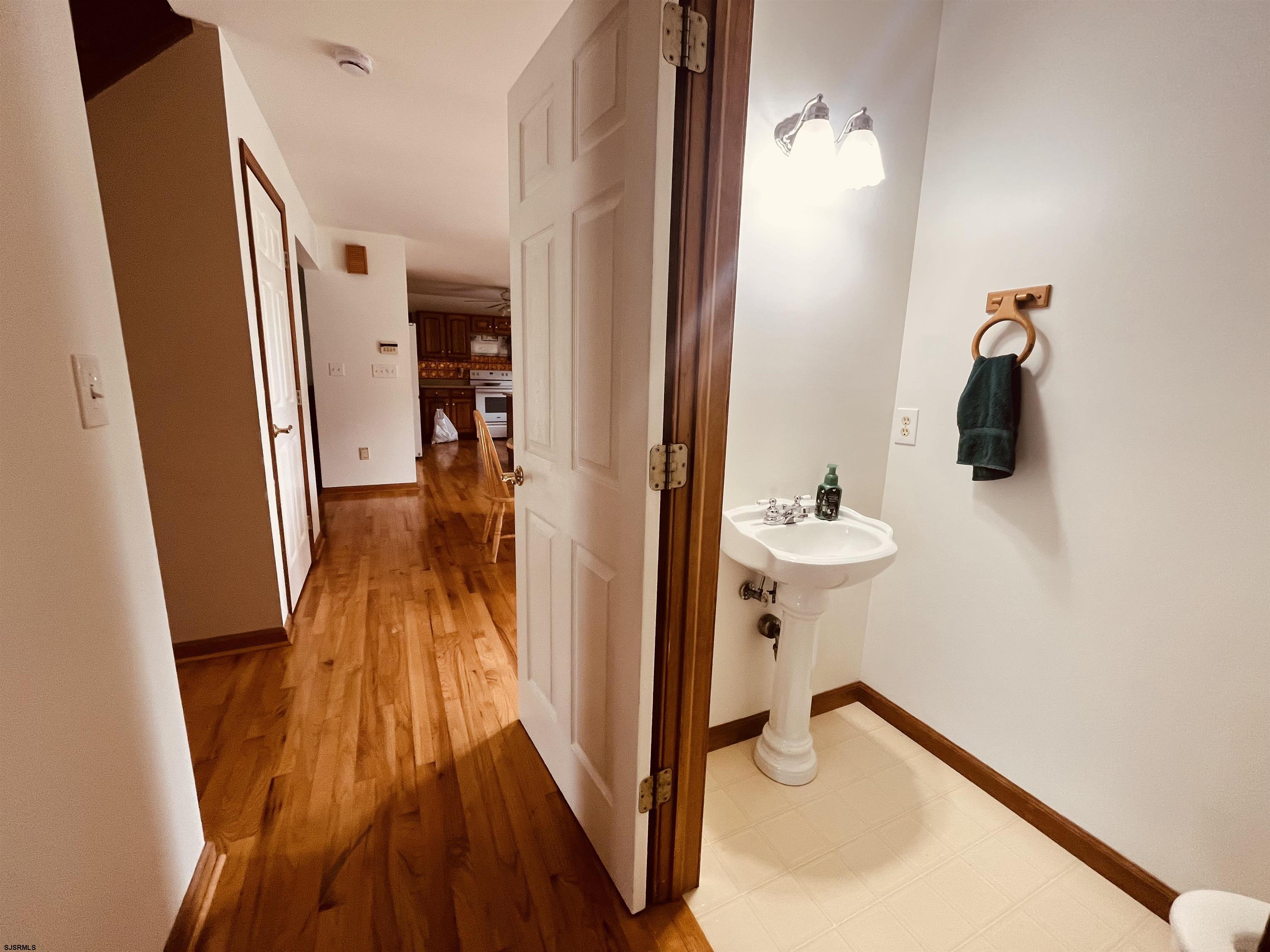 Minotola, New Jersey 08341, United States, 3 Bedrooms Bedrooms, ,3 BathroomsBathrooms,Residential,Active,184111