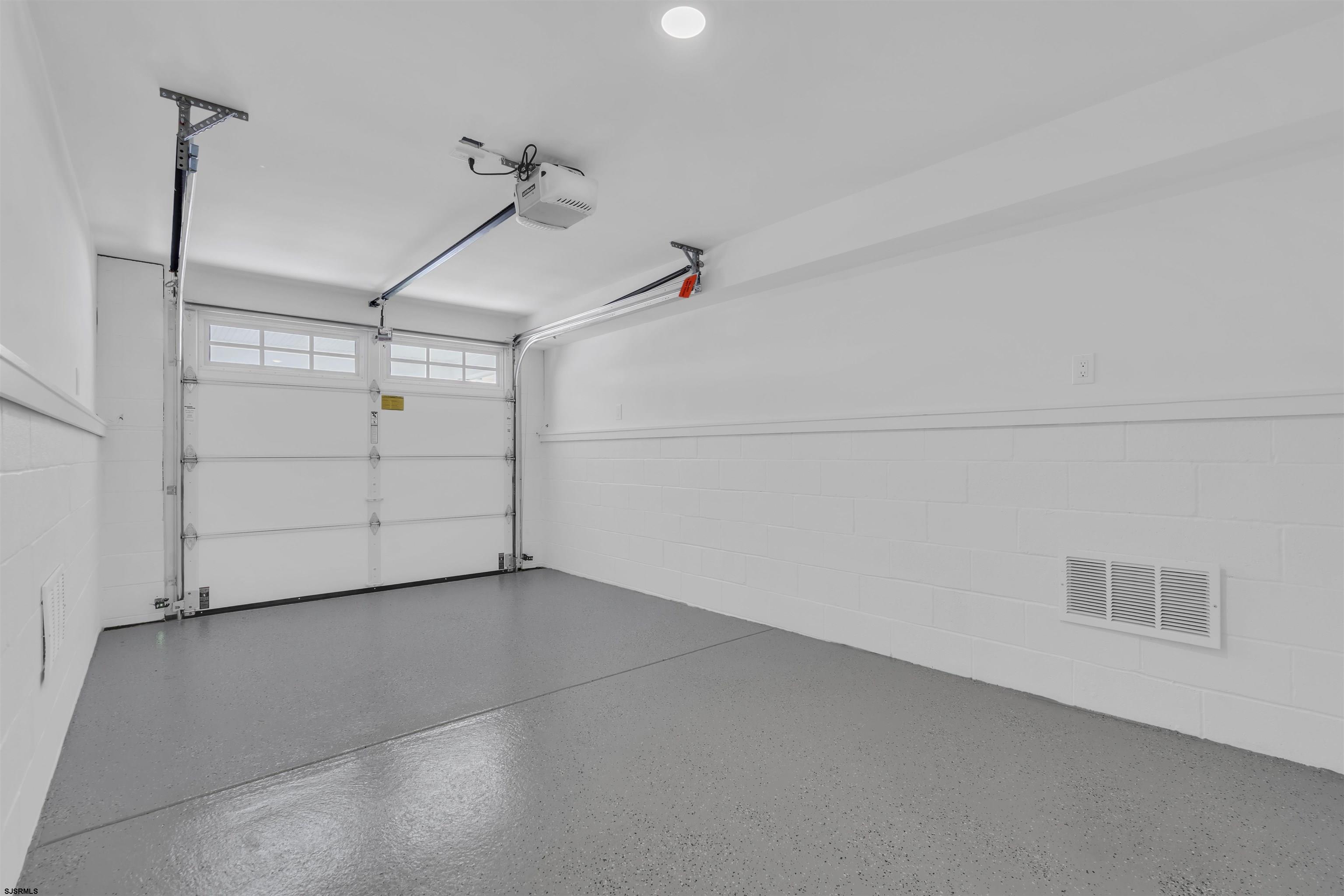 Ocean City, New Jersey 08226, United States, ,5 BathroomsBathrooms,Residential,Active,210718