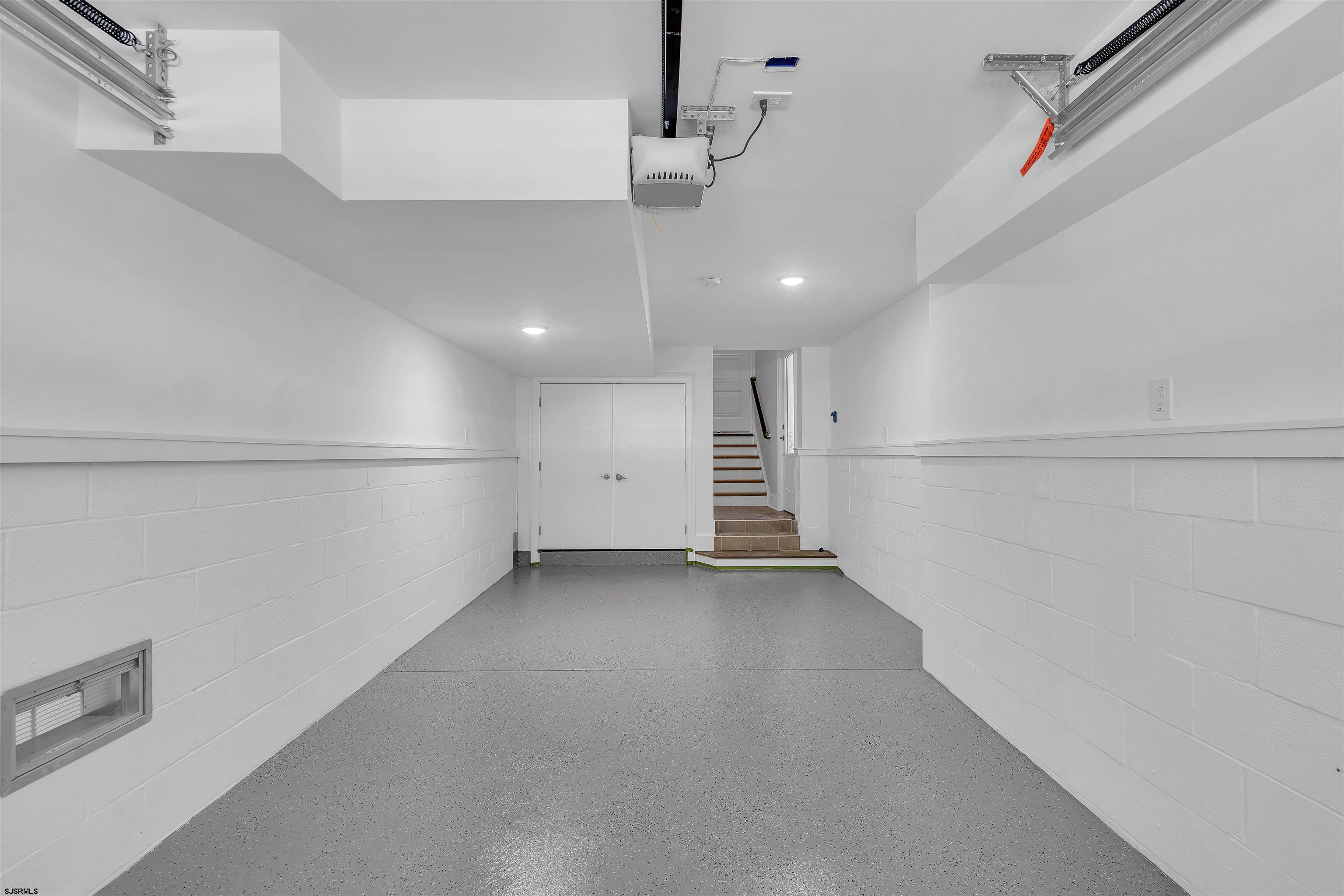 Ocean City, New Jersey 08226, United States, ,5 BathroomsBathrooms,Residential,Active,210718