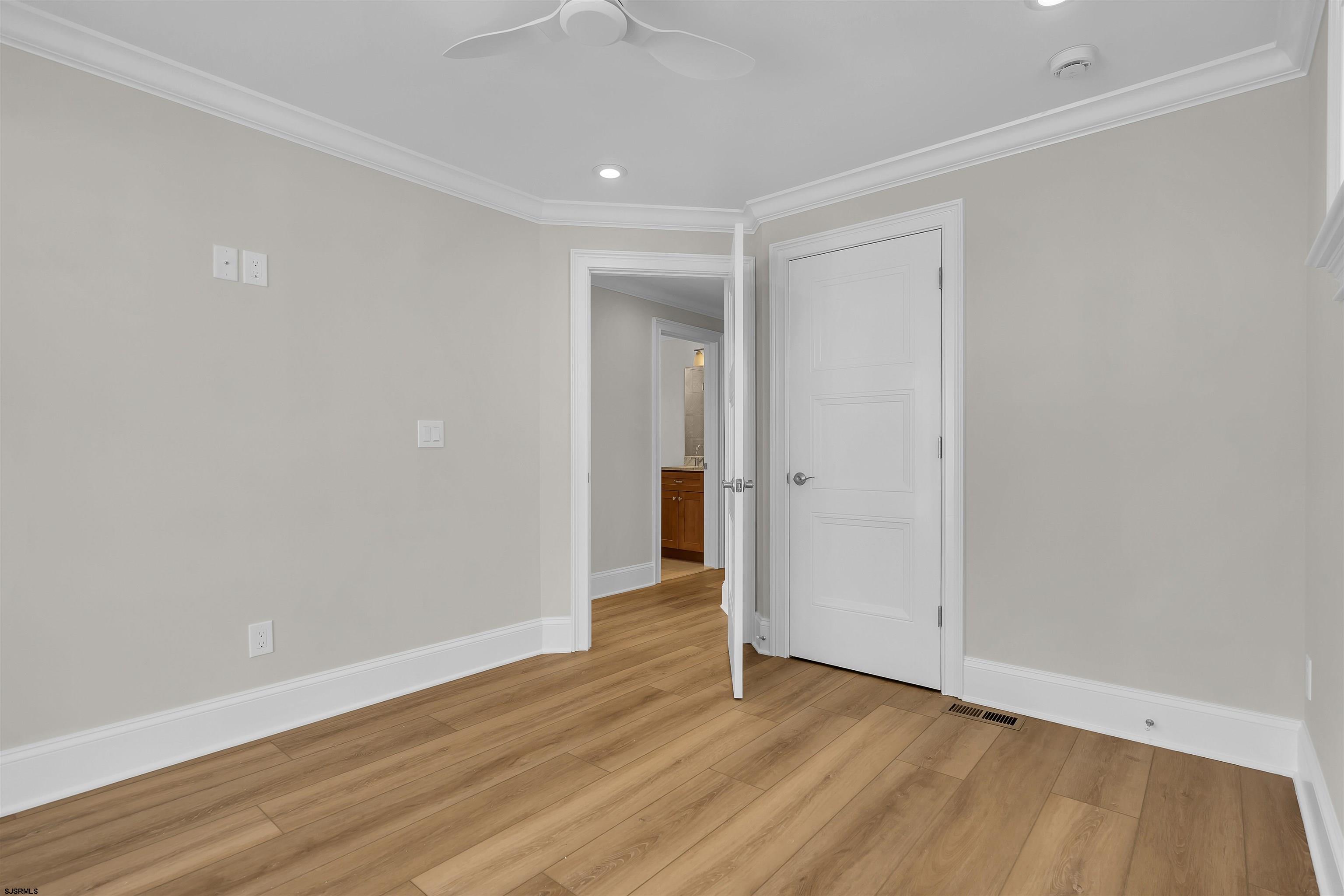 Ocean City, New Jersey 08226, United States, ,5 BathroomsBathrooms,Residential,Active,210718