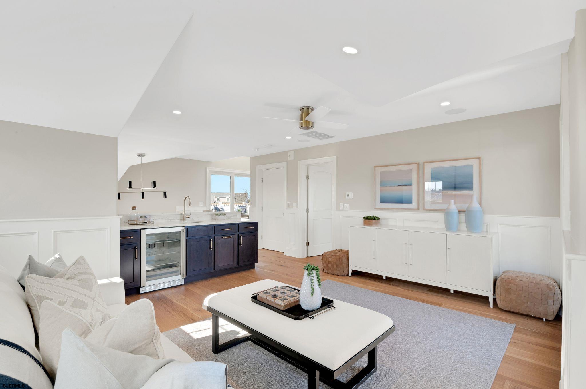 Ocean City, New Jersey 08226, United States, 5 Bedrooms Bedrooms, ,6 BathroomsBathrooms,Residential,Active,102958