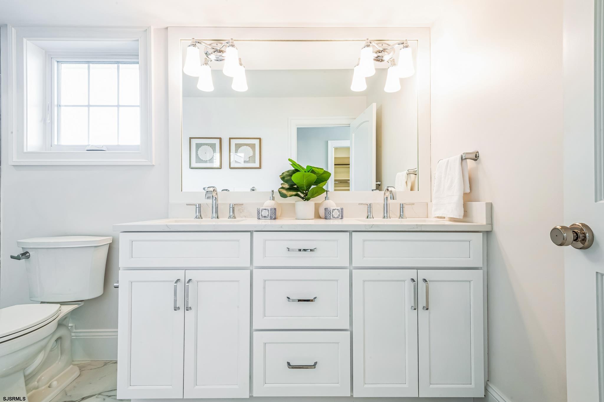 Ocean City, New Jersey 08226, United States, 5 Bedrooms Bedrooms, ,6 BathroomsBathrooms,Residential,Active,102958