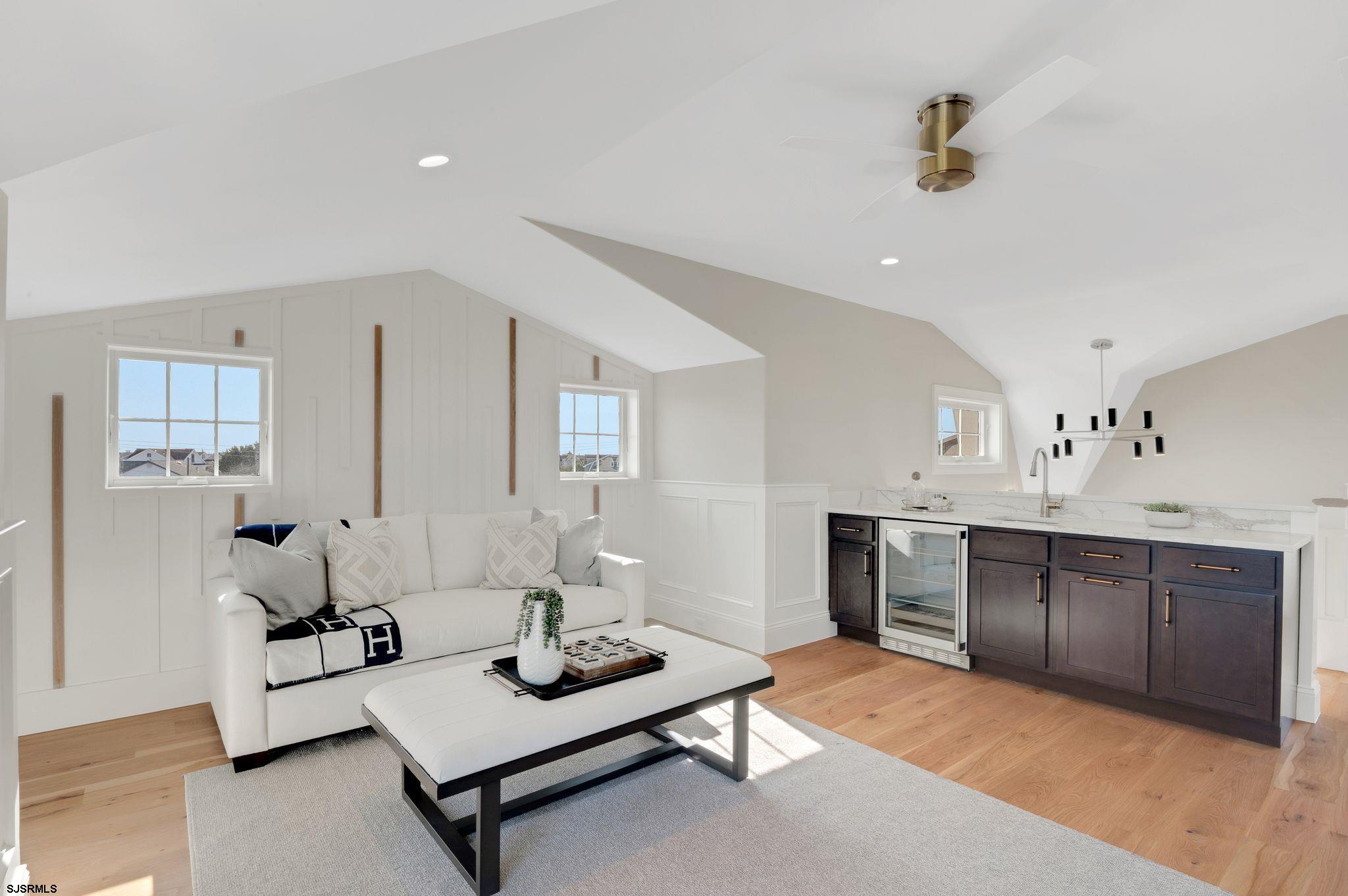 Ocean City, New Jersey 08226, United States, 5 Bedrooms Bedrooms, ,6 BathroomsBathrooms,Residential,Active,102958