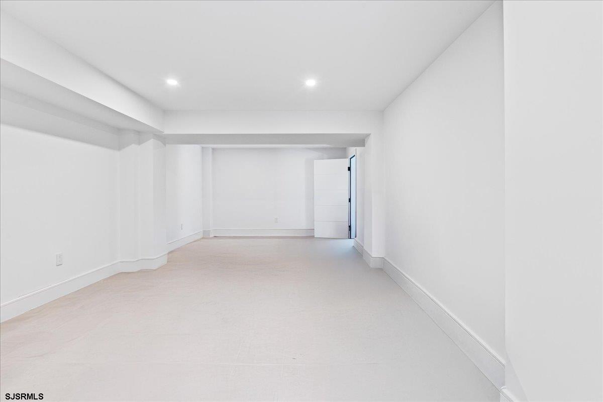 Margate, New Jersey 08402, United States, 5 Bedrooms Bedrooms, ,6 BathroomsBathrooms,Residential,Active,99377