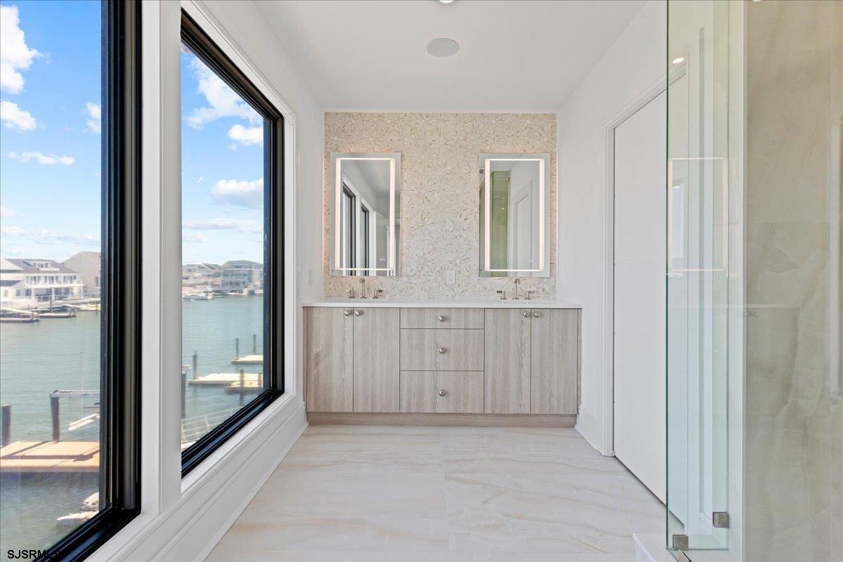 Margate, New Jersey 08402, United States, 5 Bedrooms Bedrooms, ,6 BathroomsBathrooms,Residential,Active,99377