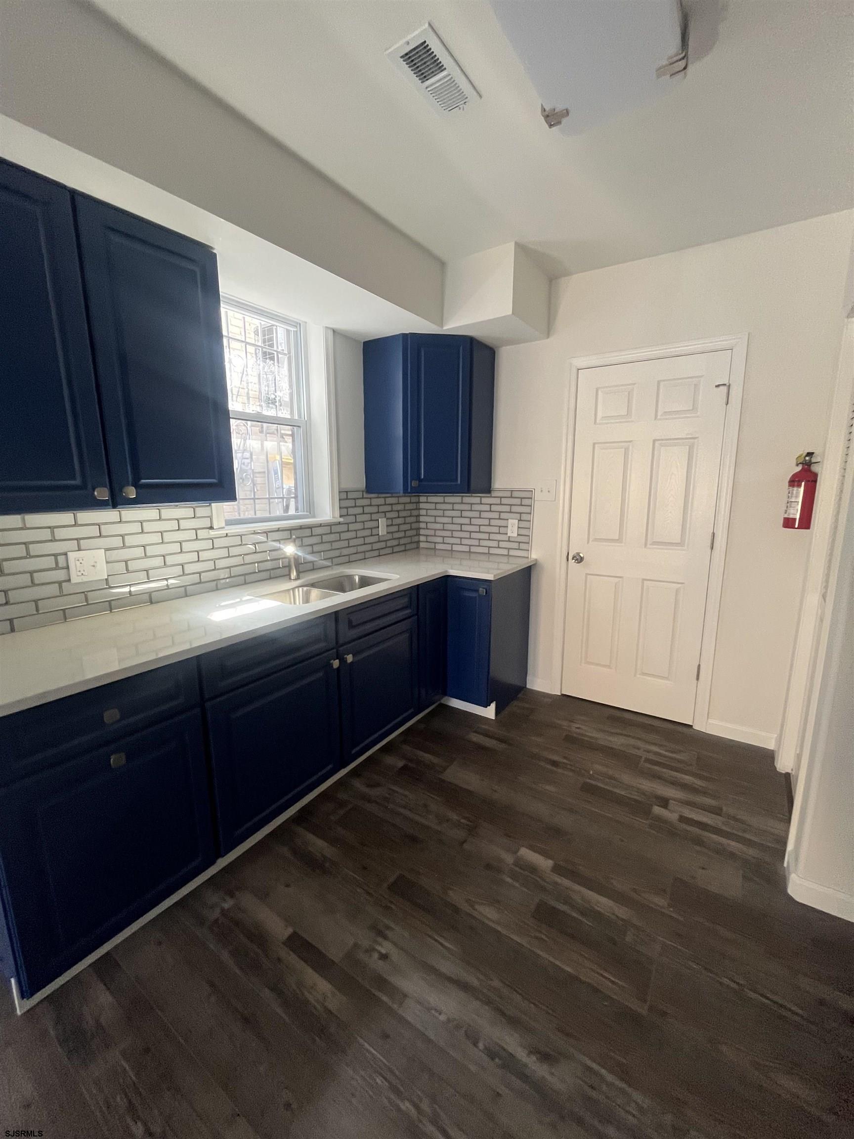 Atlantic City, New Jersey 08401, United States, 3 Bedrooms Bedrooms, ,1 BathroomBathrooms,Residential,Active,160689