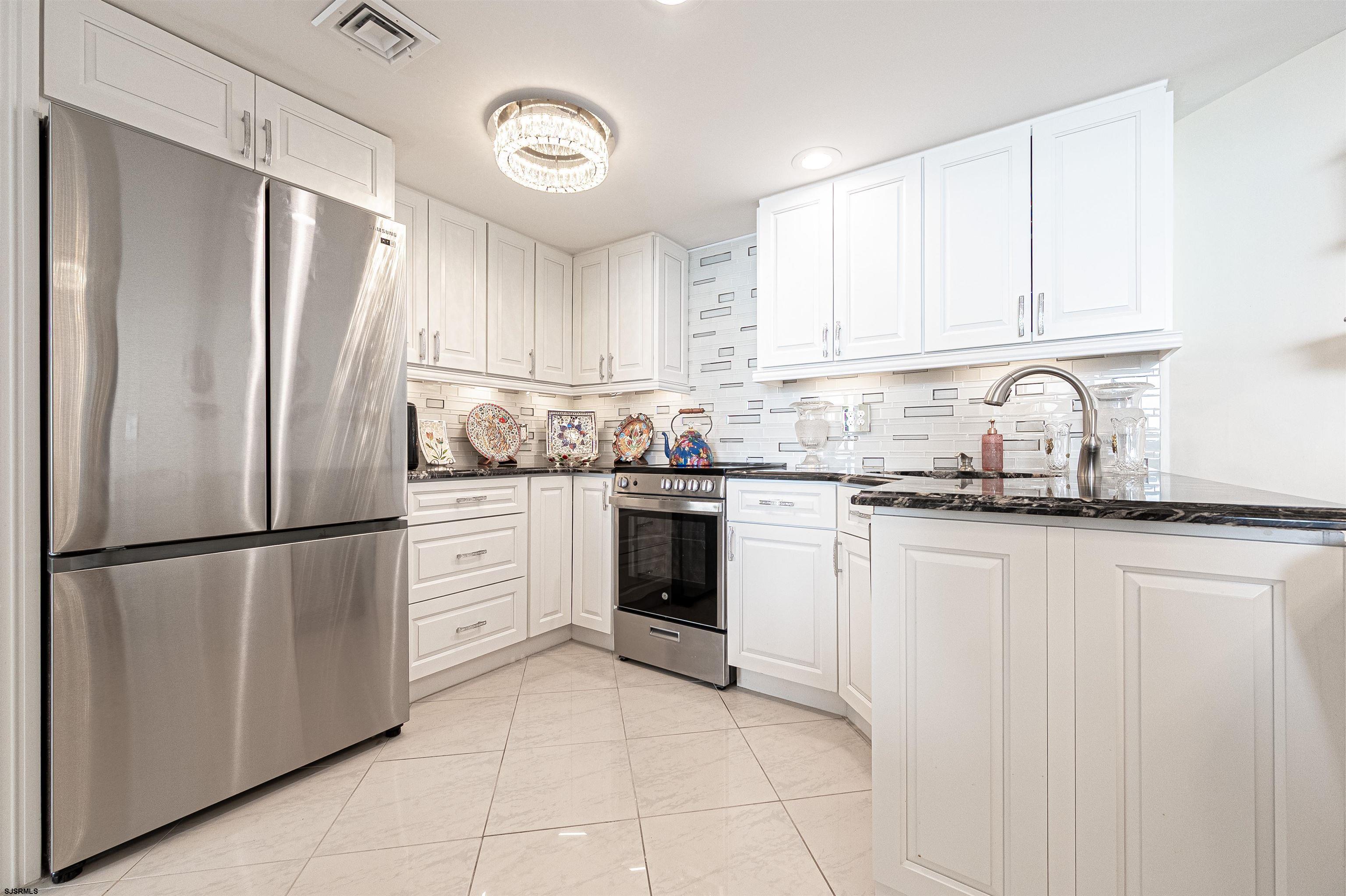 Atlantic City, New Jersey 08401, United States, 2 Bedrooms Bedrooms, ,2 BathroomsBathrooms,Residential,Active,108498