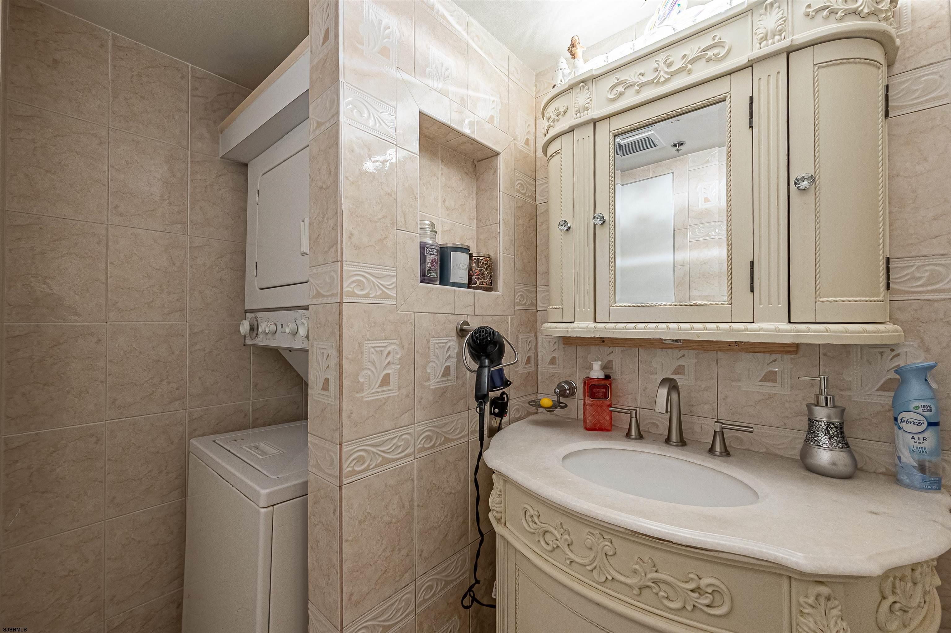 Atlantic City, New Jersey 08401, United States, 2 Bedrooms Bedrooms, ,2 BathroomsBathrooms,Residential,Active,108498