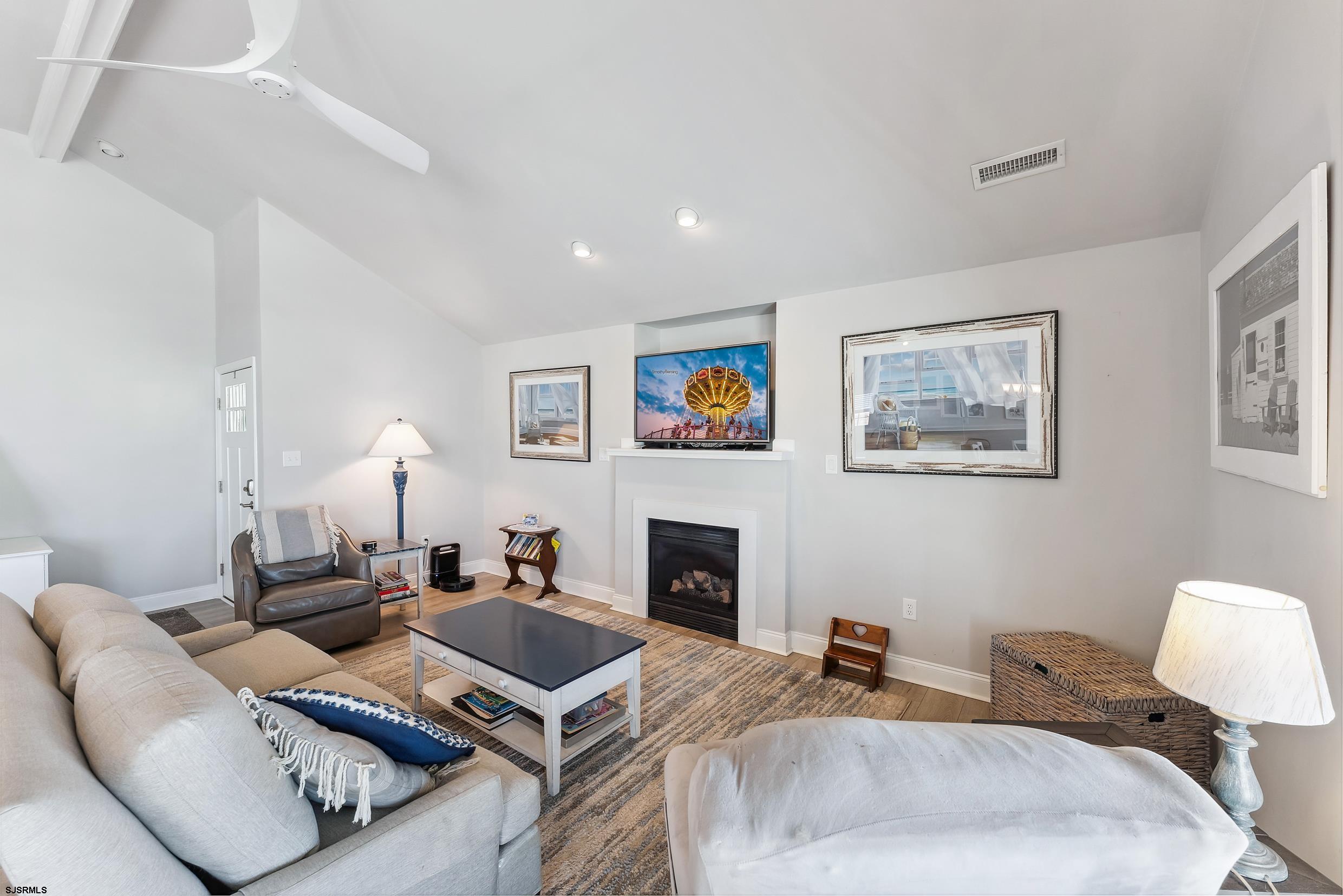 Ocean City, New Jersey 08226, United States, 4 Bedrooms Bedrooms, ,2 BathroomsBathrooms,Residential,Pending,107700