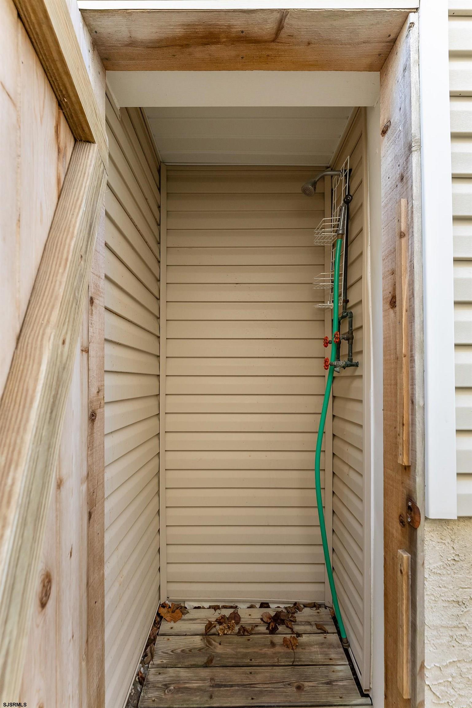 Ocean City, New Jersey 08226, United States, 4 Bedrooms Bedrooms, ,2 BathroomsBathrooms,Residential,Pending,107700