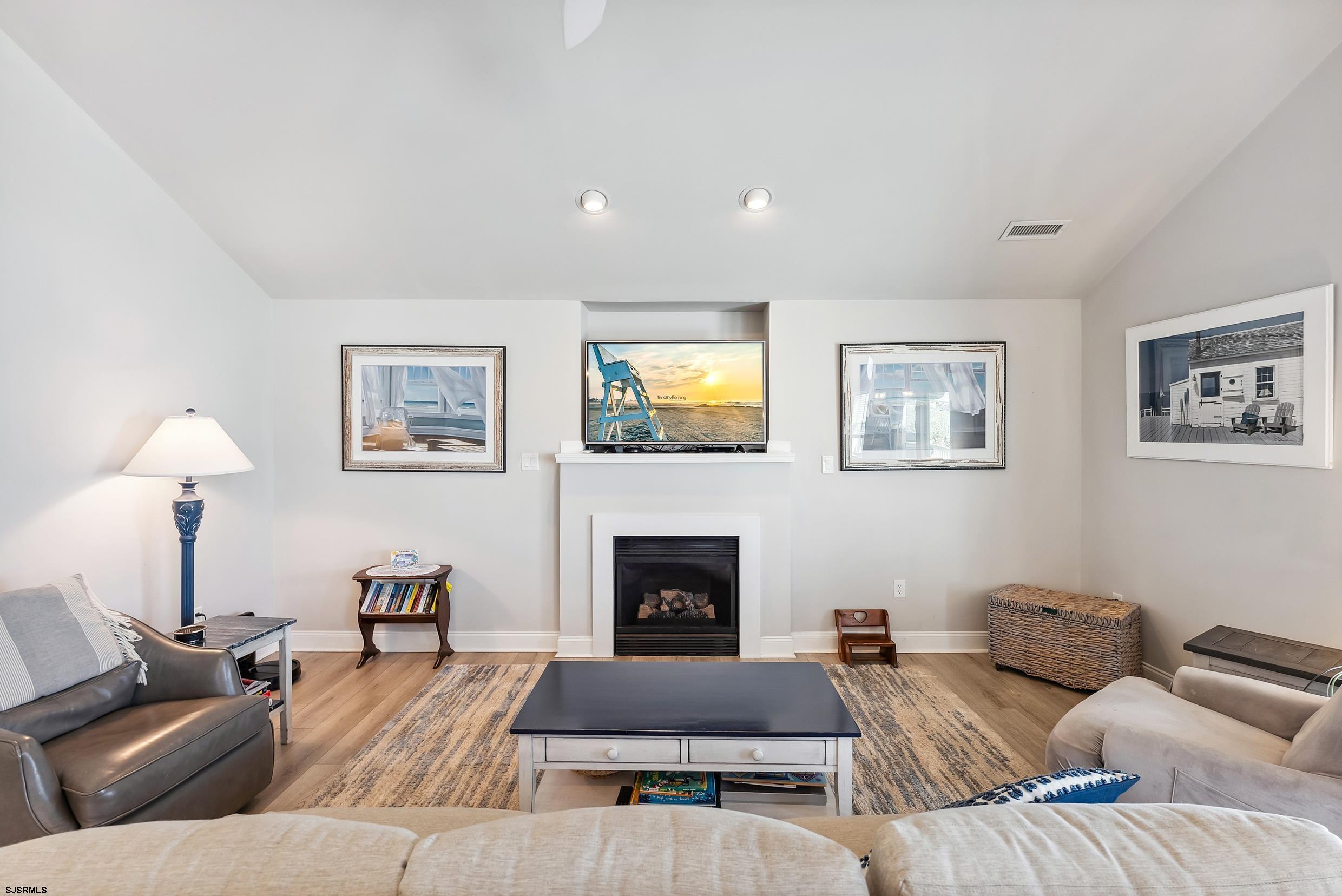 Ocean City, New Jersey 08226, United States, 4 Bedrooms Bedrooms, ,2 BathroomsBathrooms,Residential,Pending,107700