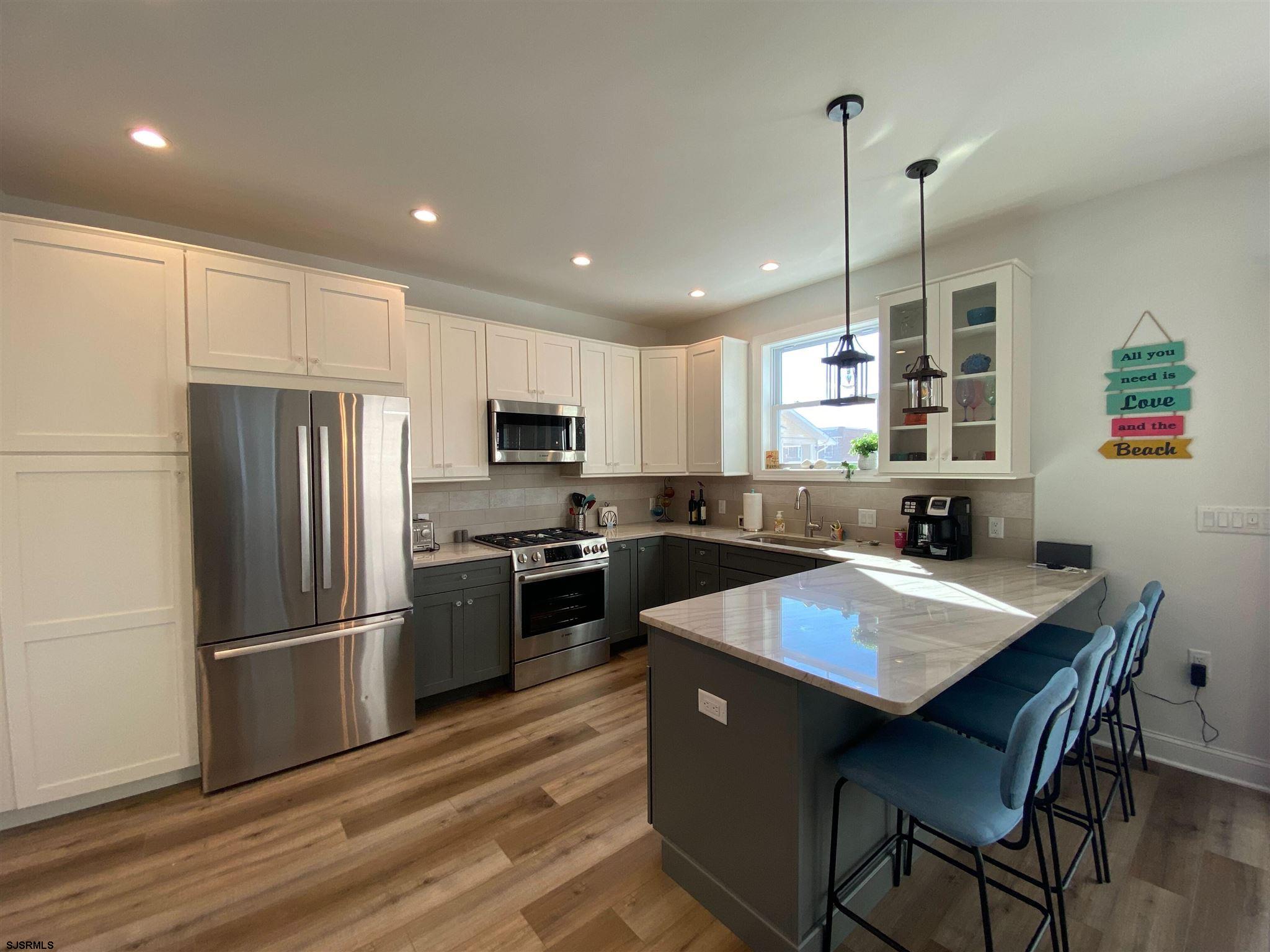 Ventnor, New Jersey 08406, United States, 3 Bedrooms Bedrooms, ,3 BathroomsBathrooms,Residential,Active,254404