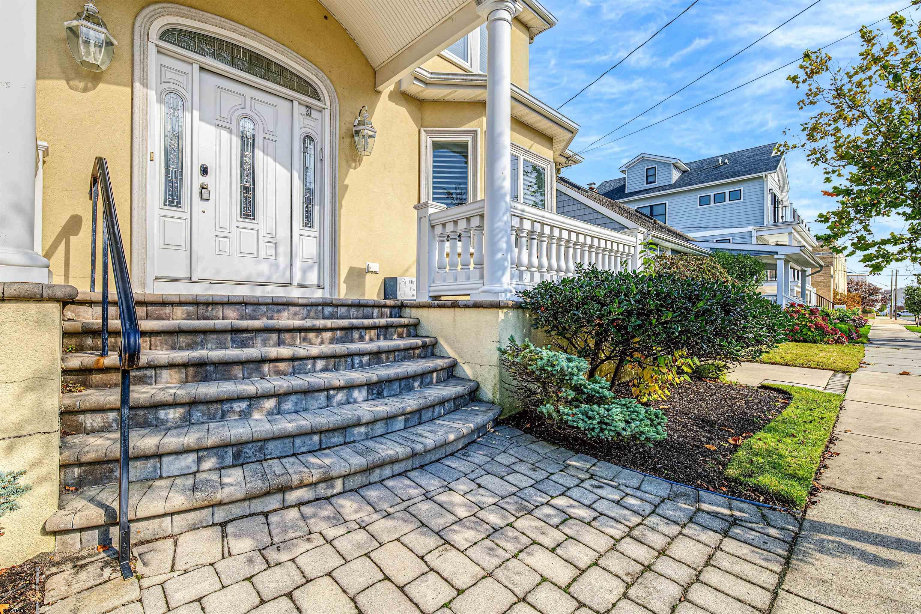 21 N Kenyon Ave