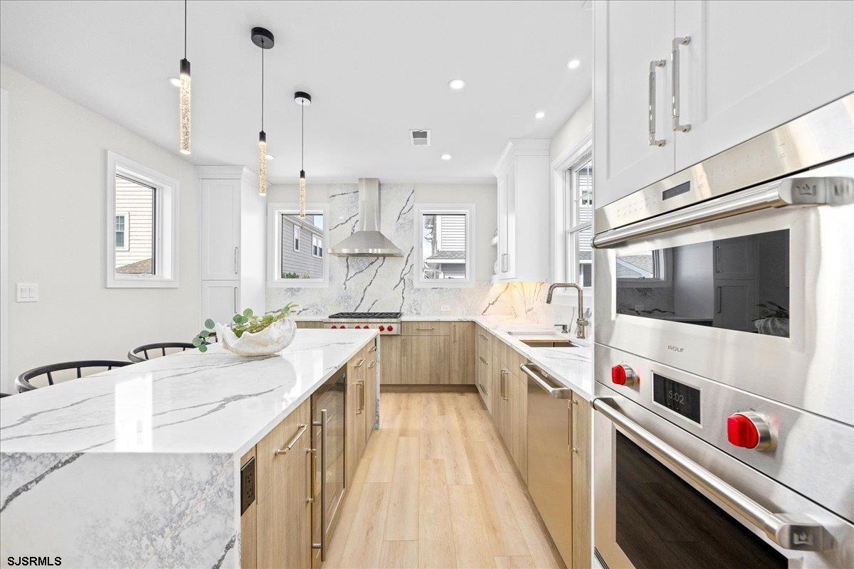 Longport, New Jersey 08403, United States, 6 Bedrooms Bedrooms, ,5 BathroomsBathrooms,Residential,Active,171603