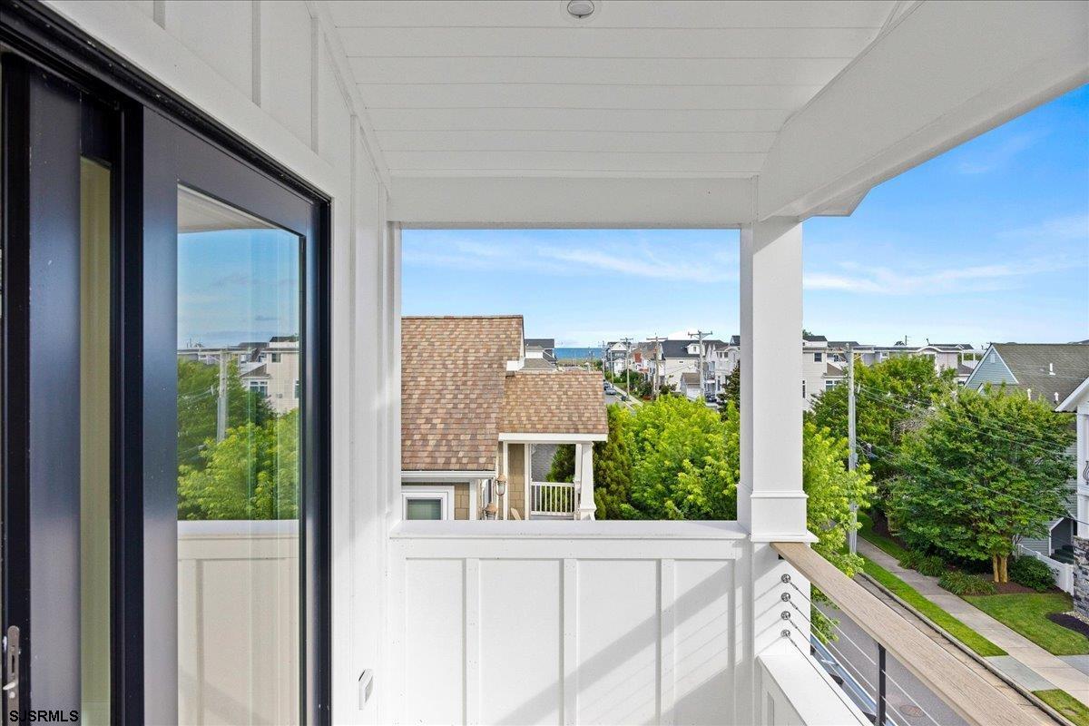 Longport, New Jersey 08403, United States, 6 Bedrooms Bedrooms, ,5 BathroomsBathrooms,Residential,Active,171603