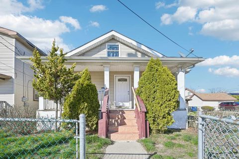 MLS: 595103