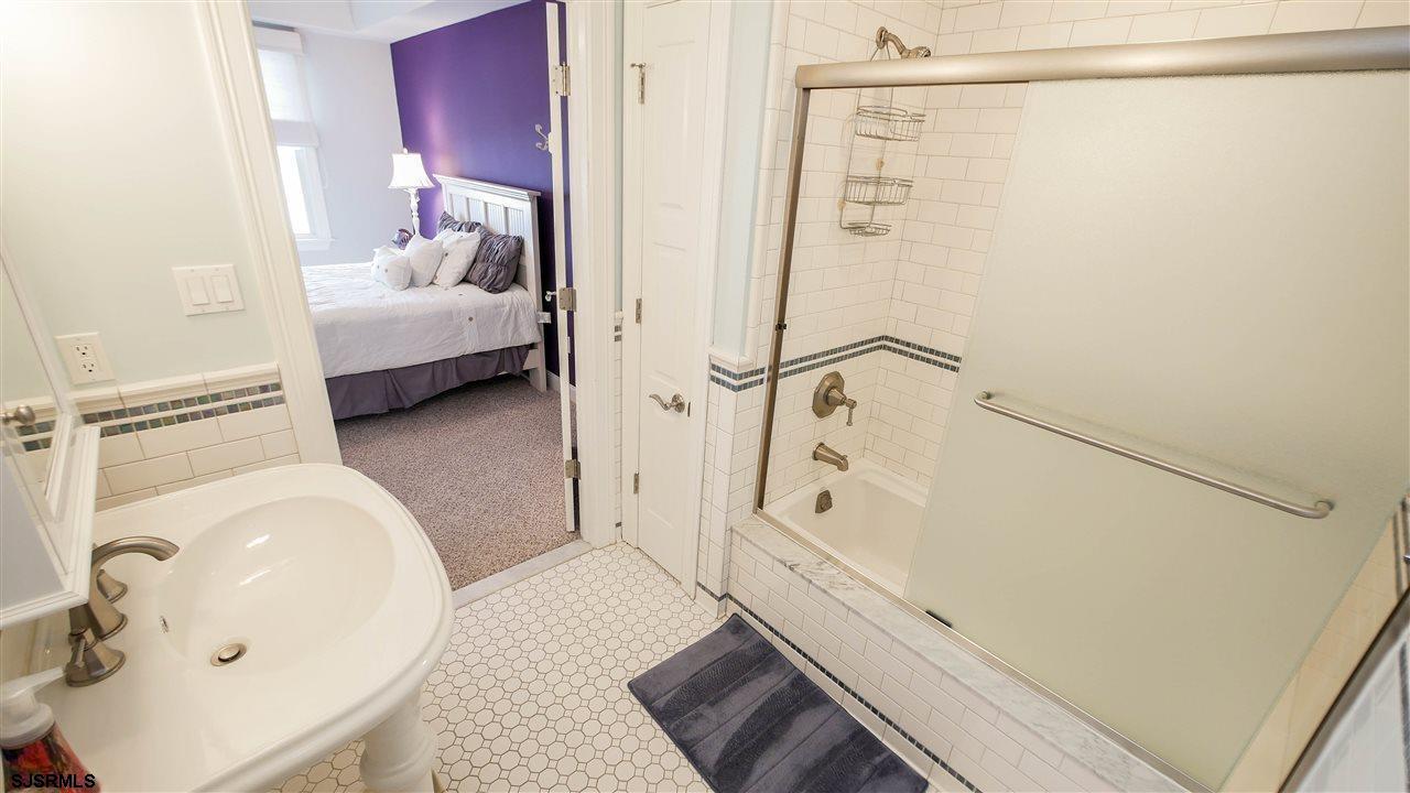 Margate, New Jersey 08402, United States, 4 Bedrooms Bedrooms, ,4 BathroomsBathrooms,Residential,Active,3962