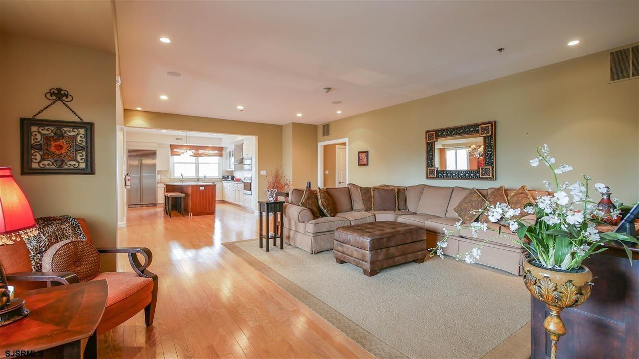 Margate, New Jersey 08402, United States, 4 Bedrooms Bedrooms, ,4 BathroomsBathrooms,Residential,Active,3962