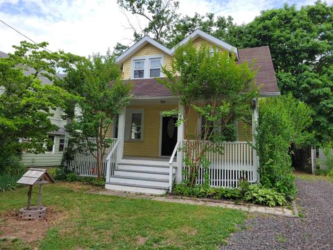 Photo of 188 Leeds Road, Galloway Township, NJ 08205 (MLS # 608858)