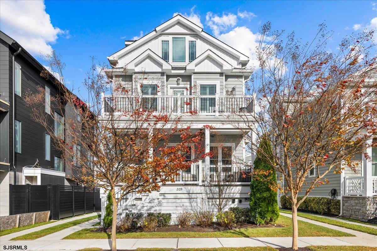 Margate, New Jersey 08402, United States, 5 Bedrooms Bedrooms, ,4 BathroomsBathrooms,Residential,Active,245437