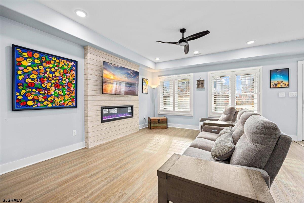 Margate, New Jersey 08402, United States, 5 Bedrooms Bedrooms, ,4 BathroomsBathrooms,Residential,Active,245437