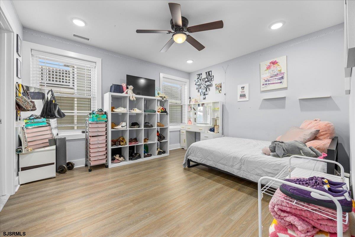 Margate, New Jersey 08402, United States, 5 Bedrooms Bedrooms, ,4 BathroomsBathrooms,Residential,Active,245437