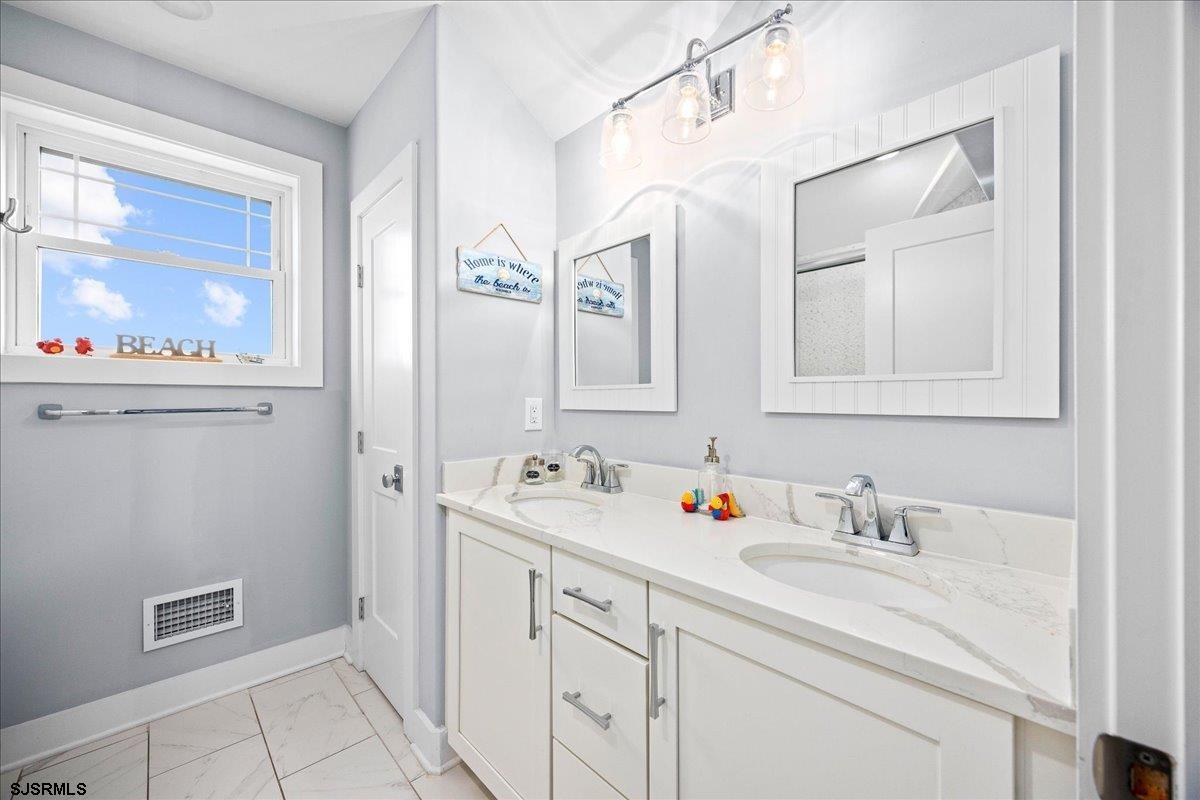 Margate, New Jersey 08402, United States, 5 Bedrooms Bedrooms, ,4 BathroomsBathrooms,Residential,Active,245437