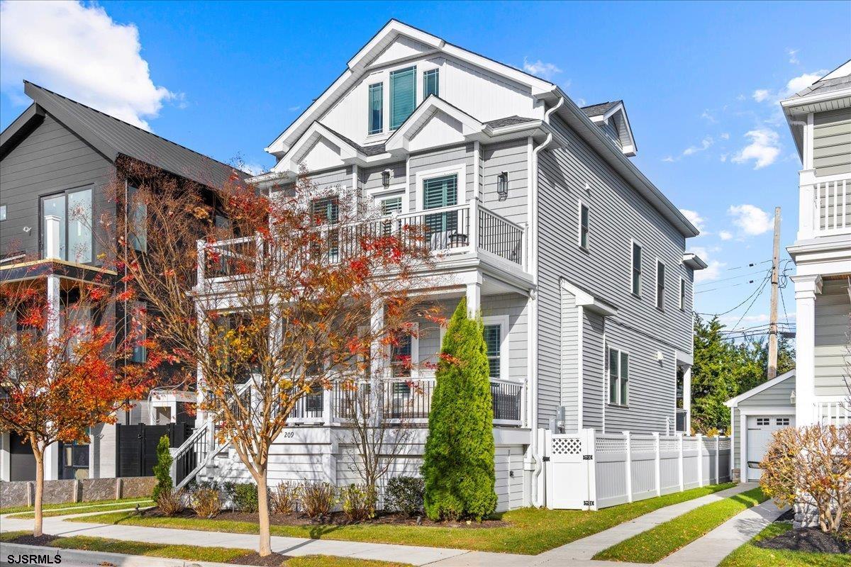 Margate, New Jersey 08402, United States, 5 Bedrooms Bedrooms, ,4 BathroomsBathrooms,Residential,Active,245437