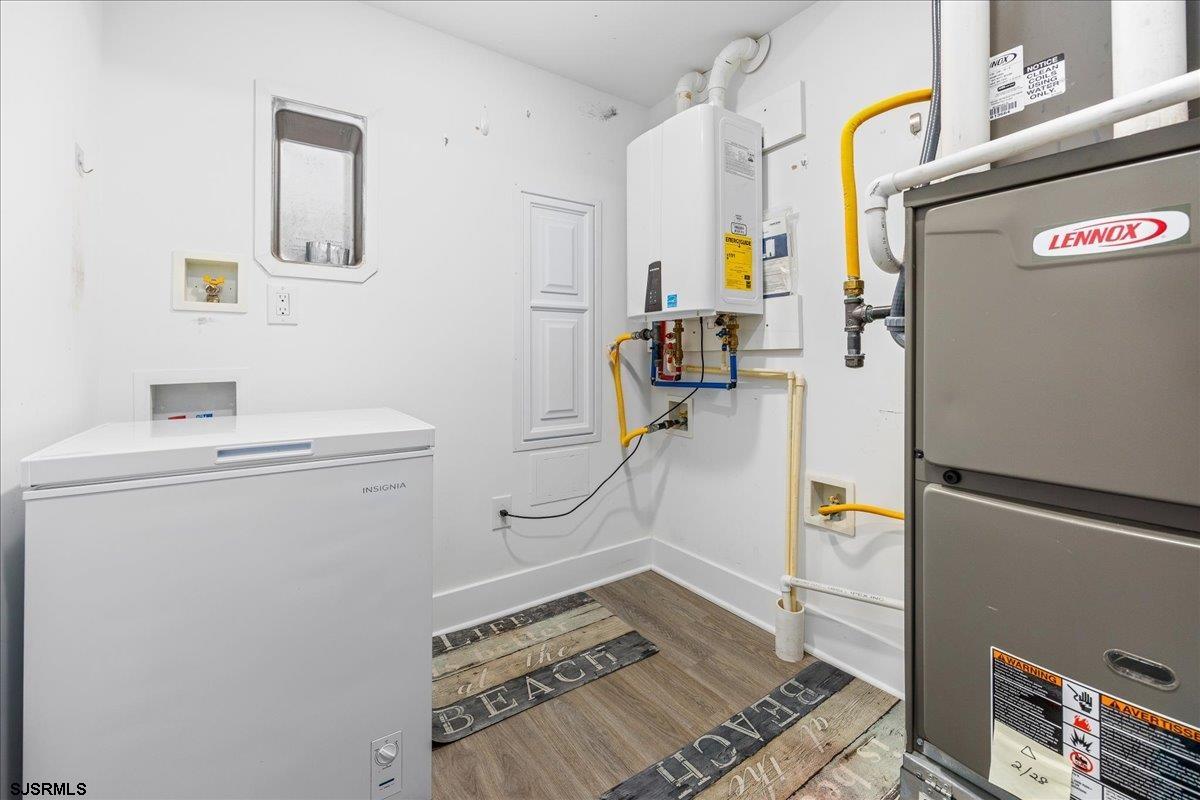 Margate, New Jersey 08402, United States, 5 Bedrooms Bedrooms, ,4 BathroomsBathrooms,Residential,Active,245437