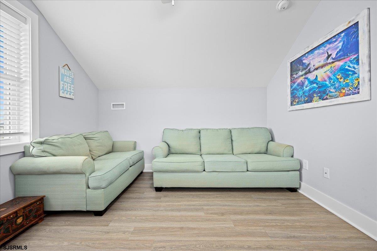 Margate, New Jersey 08402, United States, 5 Bedrooms Bedrooms, ,4 BathroomsBathrooms,Residential,Active,245437