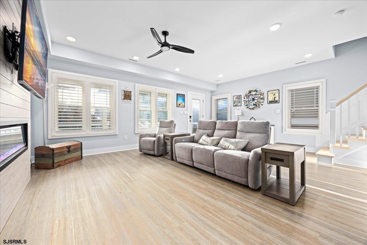 Margate, New Jersey 08402, United States, 5 Bedrooms Bedrooms, ,4 BathroomsBathrooms,Residential,Active,245437