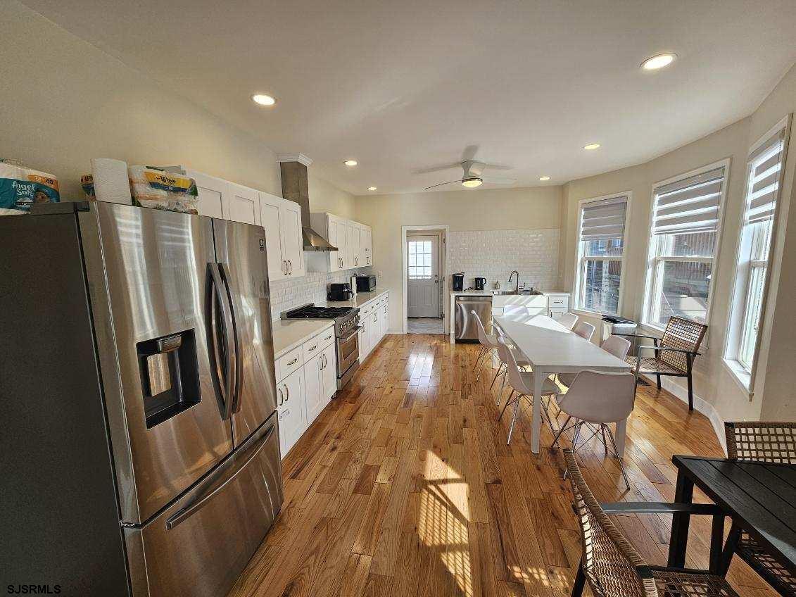 Ventnor, New Jersey 08406, United States, 6 Bedrooms Bedrooms, ,5 BathroomsBathrooms,Residential,Active,248110