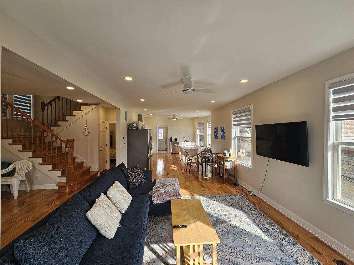 Ventnor, New Jersey 08406, United States, 6 Bedrooms Bedrooms, ,5 BathroomsBathrooms,Residential,Active,248110