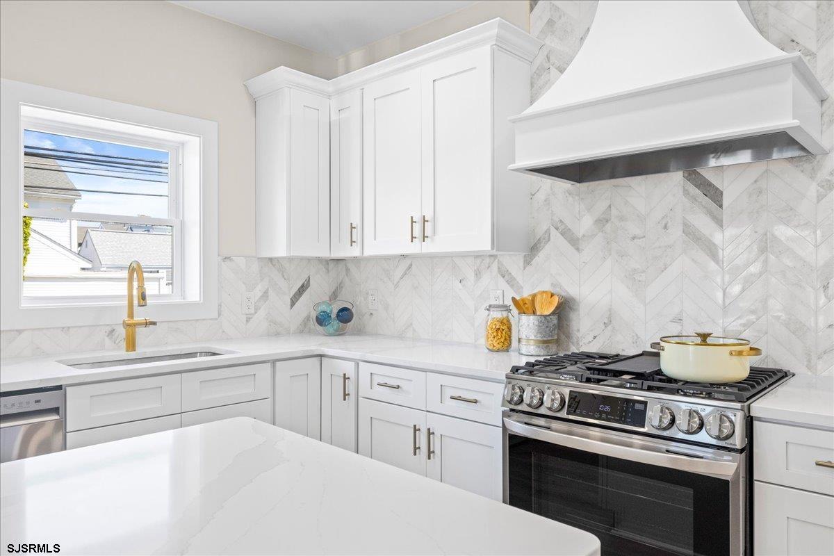 Margate, New Jersey 08402, United States, 4 Bedrooms Bedrooms, ,2 BathroomsBathrooms,Residential,Active,166057