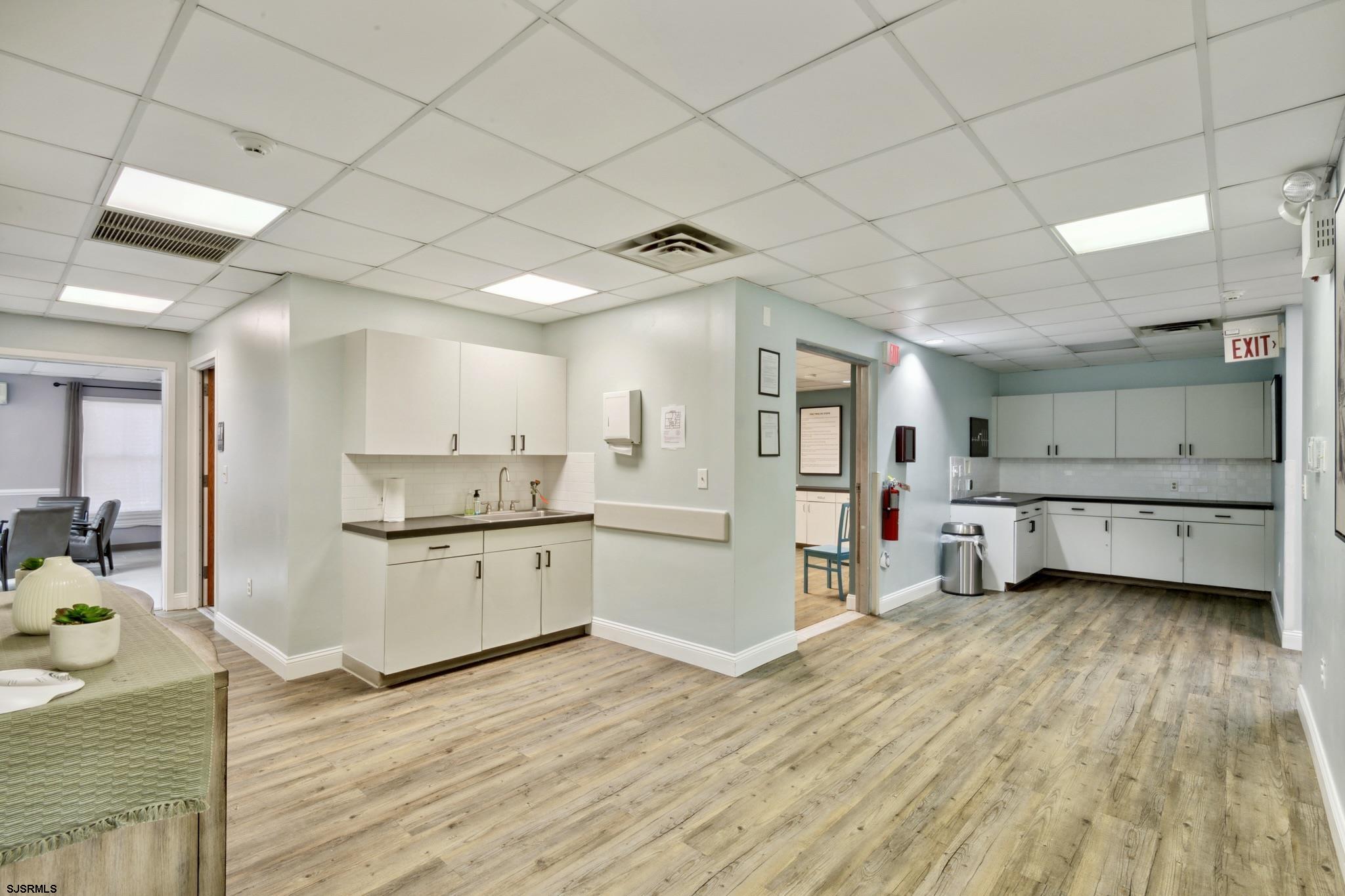 Somers Point, New Jersey 08226, United States, ,Commercial,Active,233344