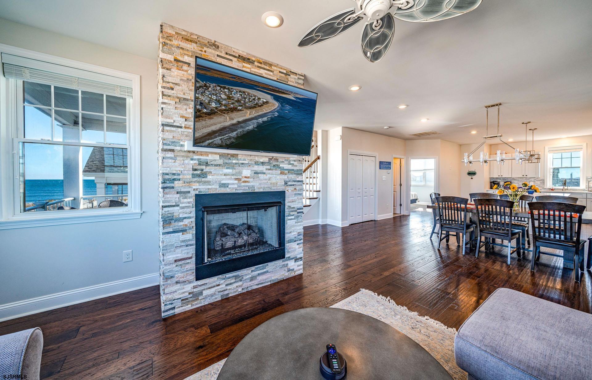 Strathmere, New Jersey 08248, United States, 3 Bedrooms Bedrooms, ,4 BathroomsBathrooms,Residential,Pending,32807