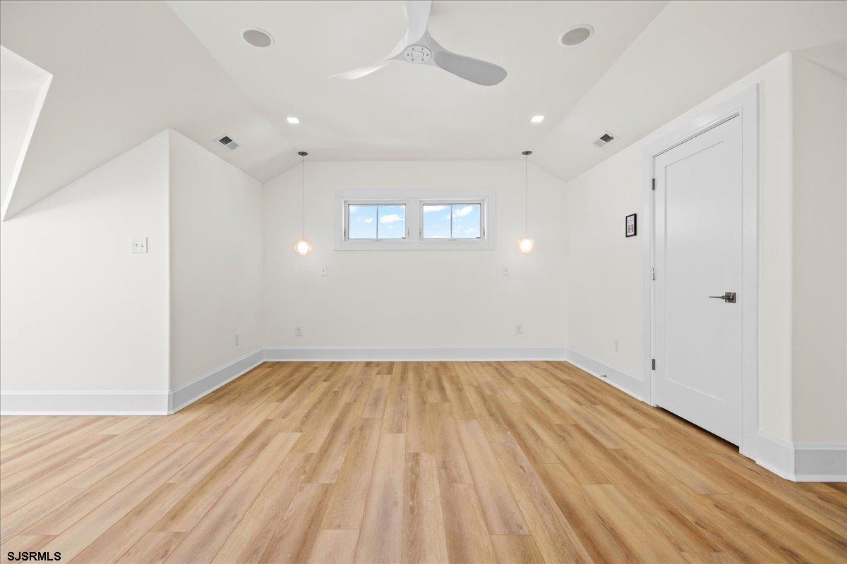 Longport, New Jersey 08403, United States, 5 Bedrooms Bedrooms, ,6 BathroomsBathrooms,Residential,Active,233243