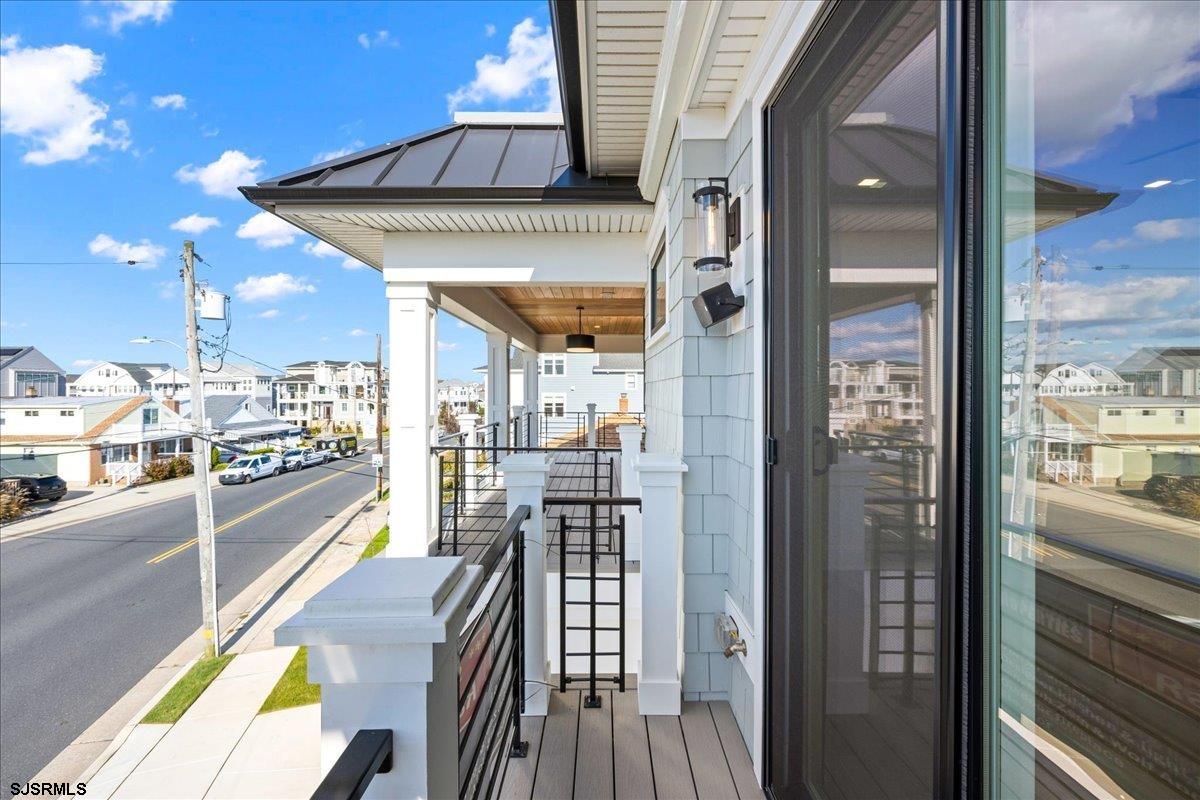 Longport, New Jersey 08403, United States, 5 Bedrooms Bedrooms, ,6 BathroomsBathrooms,Residential,Active,233243