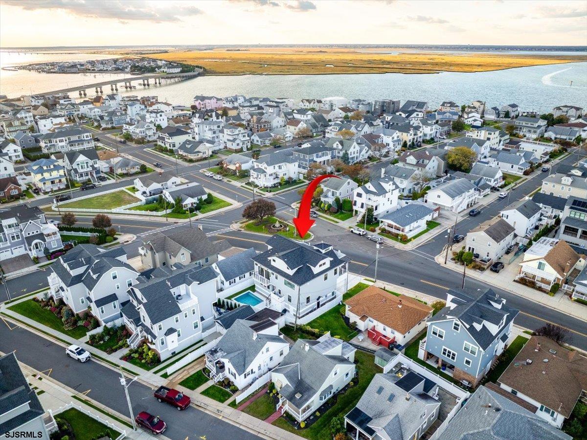 Longport, New Jersey 08403, United States, 5 Bedrooms Bedrooms, ,6 BathroomsBathrooms,Residential,Active,233243