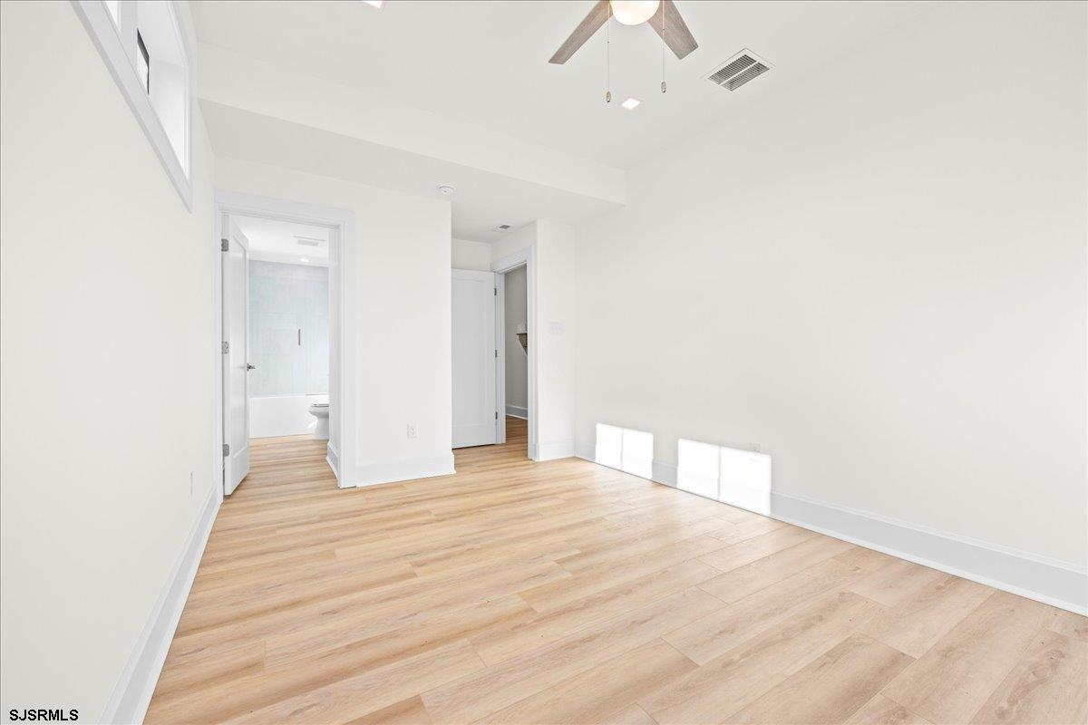 Longport, New Jersey 08403, United States, 5 Bedrooms Bedrooms, ,6 BathroomsBathrooms,Residential,Active,233243