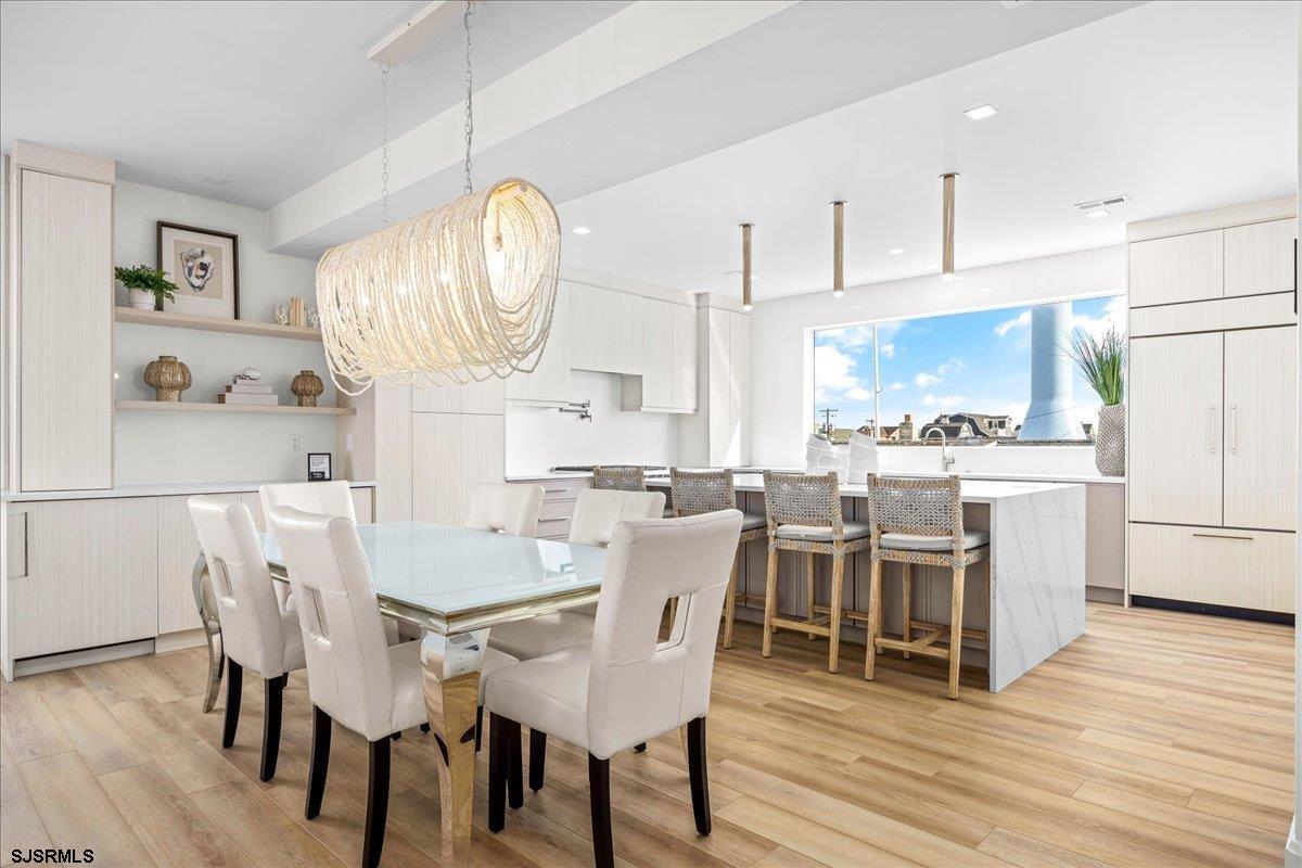 Longport, New Jersey 08403, United States, 5 Bedrooms Bedrooms, ,6 BathroomsBathrooms,Residential,Active,233243