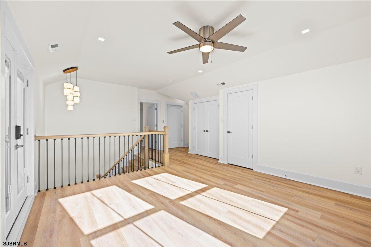 Longport, New Jersey 08403, United States, 5 Bedrooms Bedrooms, ,6 BathroomsBathrooms,Residential,Active,233243