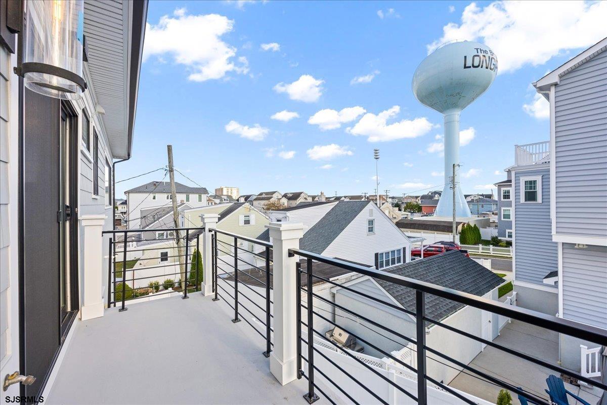 Longport, New Jersey 08403, United States, 5 Bedrooms Bedrooms, ,6 BathroomsBathrooms,Residential,Active,233243