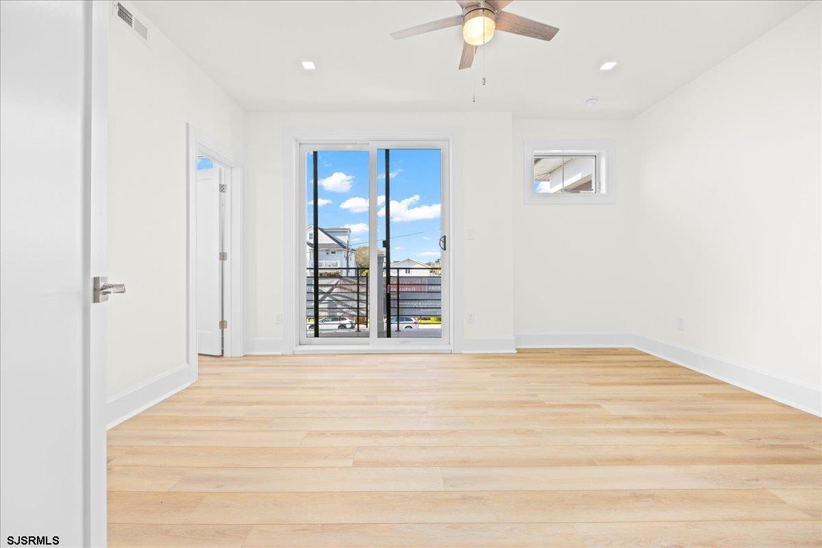 Longport, New Jersey 08403, United States, 5 Bedrooms Bedrooms, ,6 BathroomsBathrooms,Residential,Active,233243