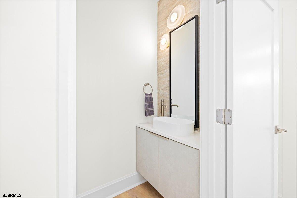 Longport, New Jersey 08403, United States, 5 Bedrooms Bedrooms, ,6 BathroomsBathrooms,Residential,Active,233243