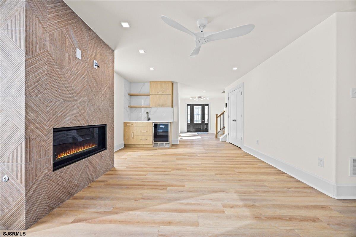 Longport, New Jersey 08403, United States, 5 Bedrooms Bedrooms, ,6 BathroomsBathrooms,Residential,Active,233243