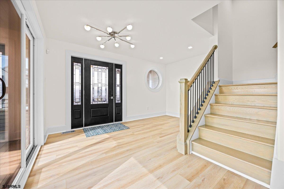 Longport, New Jersey 08403, United States, 5 Bedrooms Bedrooms, ,6 BathroomsBathrooms,Residential,Active,233243