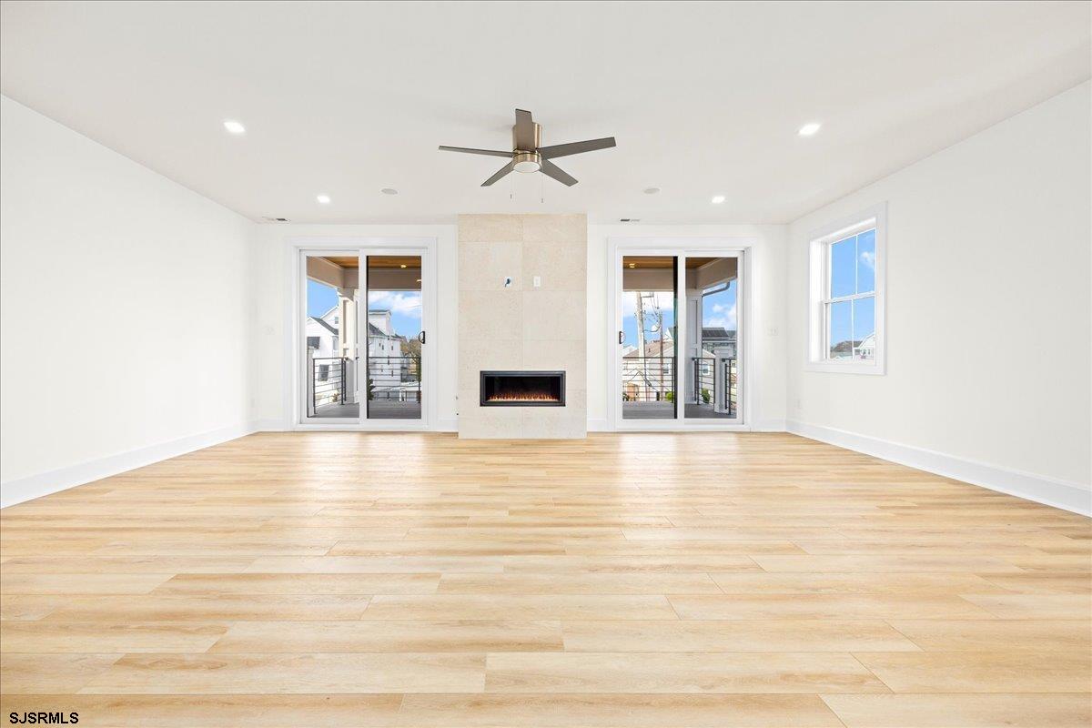 Longport, New Jersey 08403, United States, 5 Bedrooms Bedrooms, ,6 BathroomsBathrooms,Residential,Active,233243