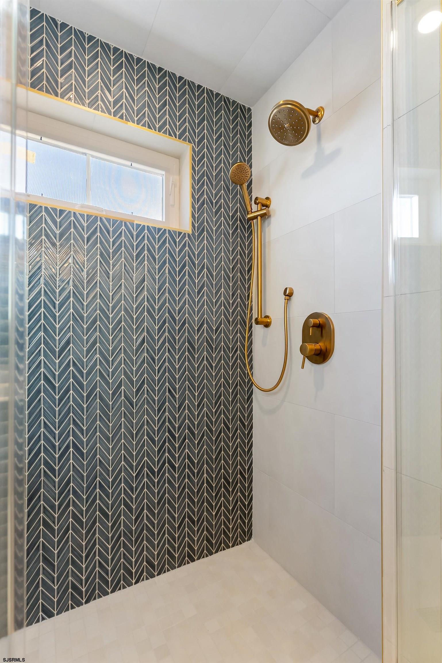 Ocean City, New Jersey 08226, United States, 5 Bedrooms Bedrooms, ,5 BathroomsBathrooms,Residential,Active,236947