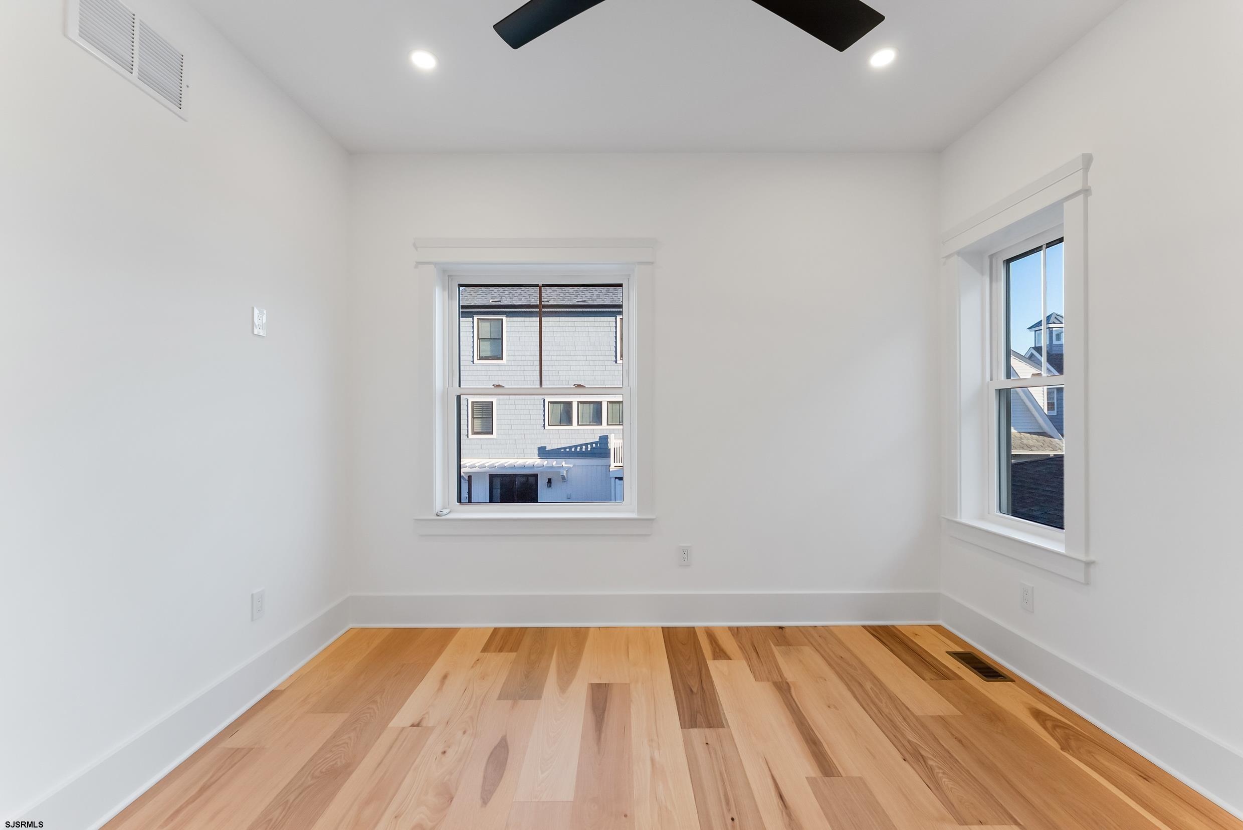 Ocean City, New Jersey 08226, United States, 5 Bedrooms Bedrooms, ,5 BathroomsBathrooms,Residential,Active,236947